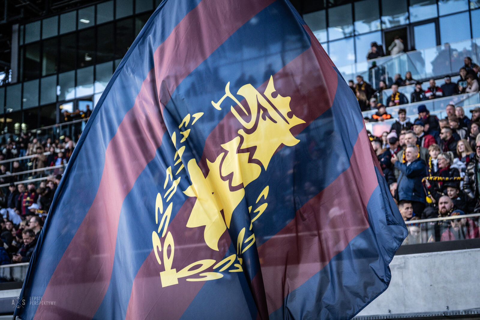 obchody urodzin pogoni w dzień meczu z lechem. czy portowcy zatrzymają poznańską lokomotywę?