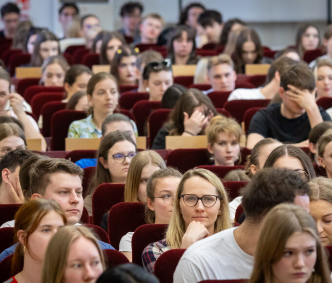 naukowiec z belgii pokaże w szczecinie, jak zmienia się przyszłość medycyny