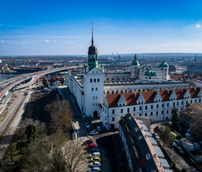 „hamlet”, który poruszył szczecin. po 55 latach wraca historia spektaklu, o którym mówiło całe miasto