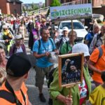 pielgrzymka przejdzie ulicami szczecina. kierowcy muszą przygotować się na utrudnienia