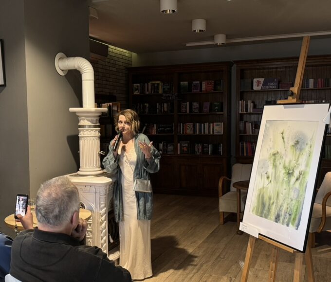 zobacz świat delikatniej. wystawa „chwile” anny kwiecień