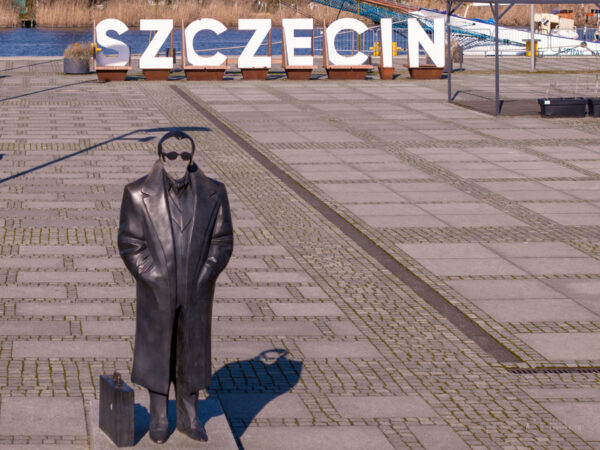 czy szczecin powinien zmienić lokalizację ?
