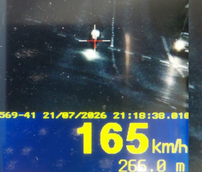 165 km/h zamiast 50. kierowca stracił prawo jazdy po drogowym „popisie” w szczecinie