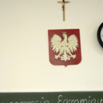 krzyże zostają w szkołach. barbara nowacka rozwiewa wątpliwości: „nie planujemy zmian”