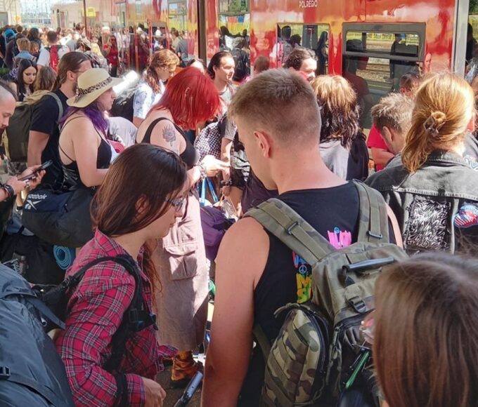 pol'and'rock festival rusza pełną parą. polregio uruchamia 232 dodatkowe pociągi