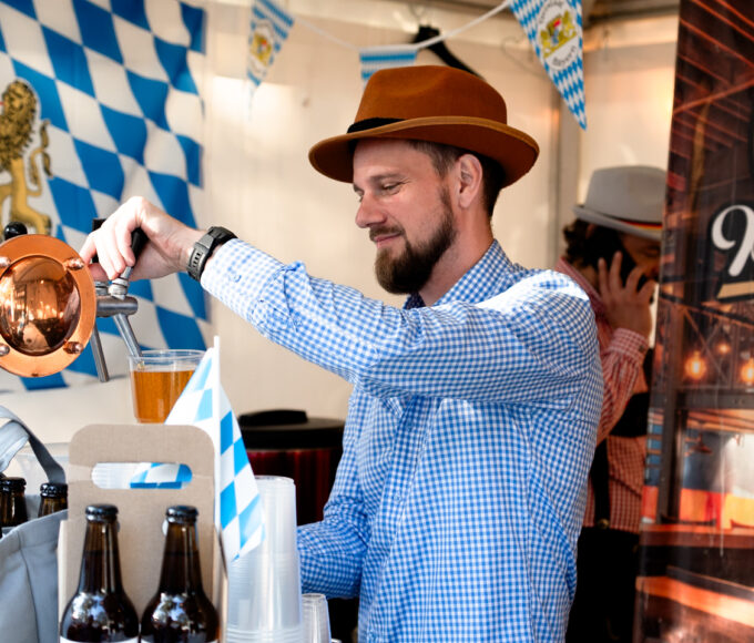 oktoberfest zakończony. aleja kwiatowa przez trzy dni żyła piwem