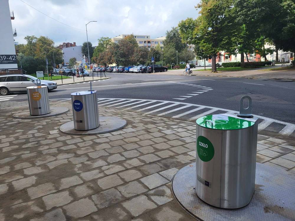 Segregacja śmieci na nowym poziomie. Podziemne śmietniki gotowe 5