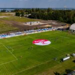 ekran led dla stadionu świtu. są dwie oferty, jedna poza budżetem