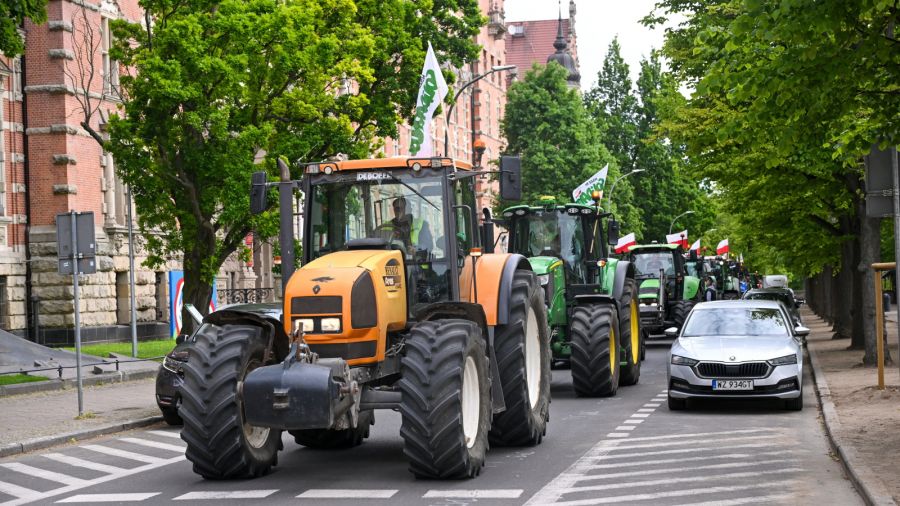 rolnicy opuścili wały chrobrego. czy to oznacza koniec protestu?