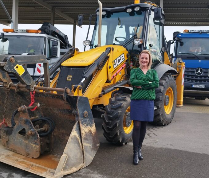 „szpilki zamieniają na kalosze”. kobiety rządzą w szczecińskich wodociągach i łamią stereotypy