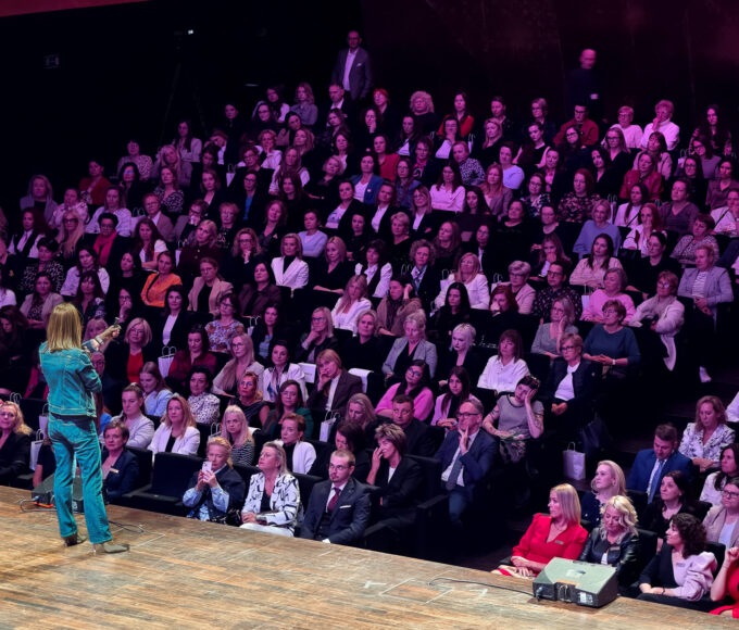 „siła ma wiele twarzy” – za nami iii szczecińskie forum kobiet