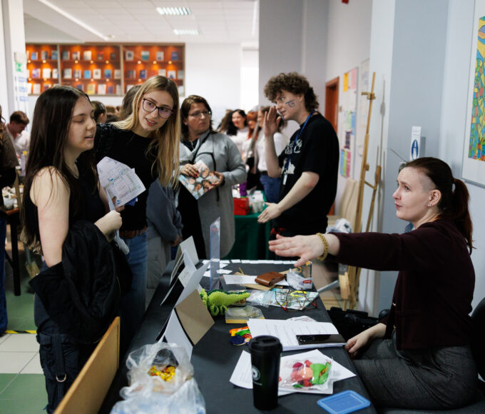 Tłumy na Uniwersytecie Szczecińskim. Dni Otwarte znów przyciągnęły setki młodych ludzi 17 tłumy na uniwersytecie szczecińskim. dni otwarte znów przyciągnęły setki młodych ludzi